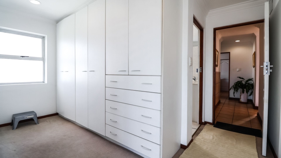 5 Bedroom Property for Sale in Stilbaai Wes Western Cape